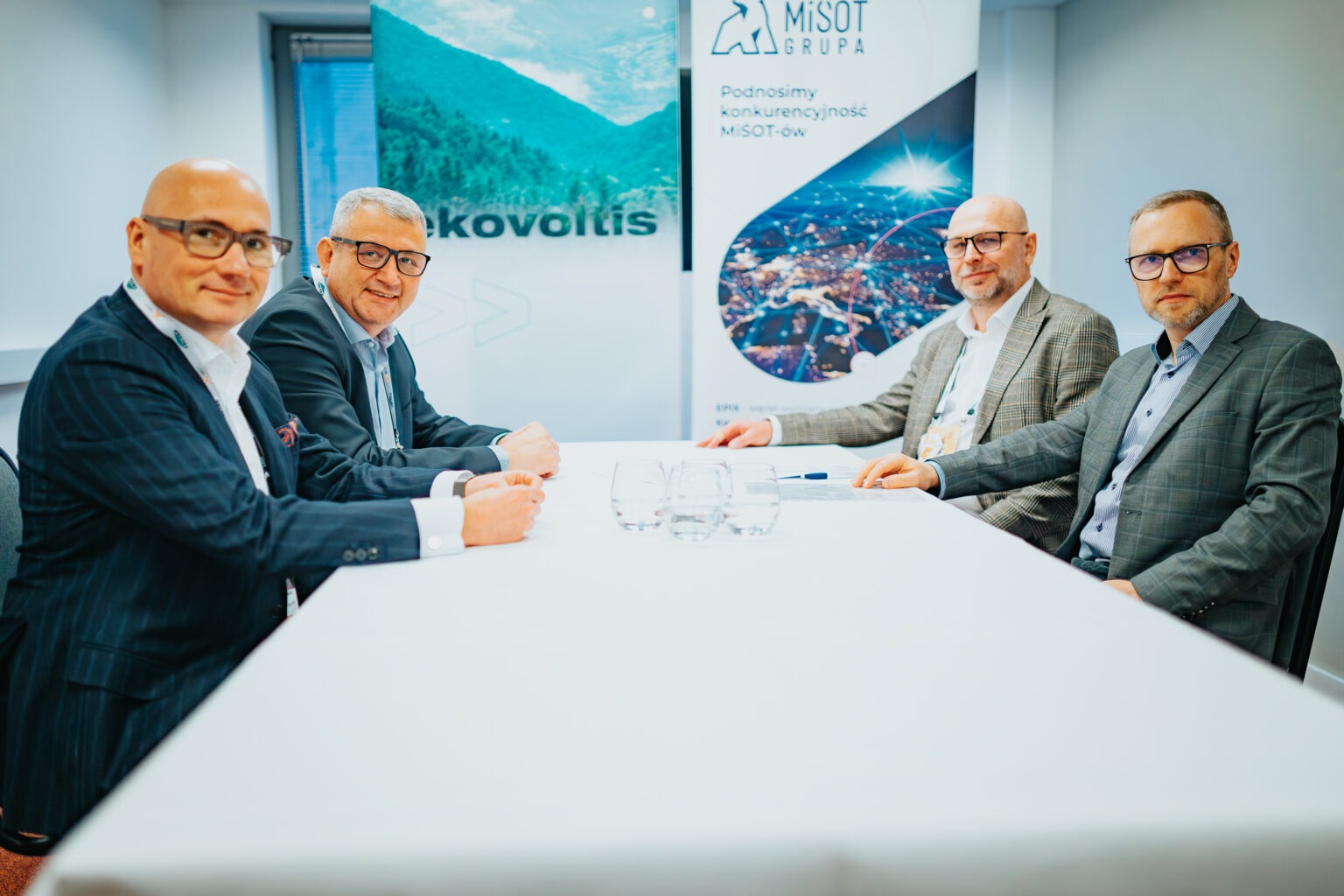 Aktualności, Nowoczesne usługi i wsparcie dla małych i średnich operatorów telekomunikacyjnych